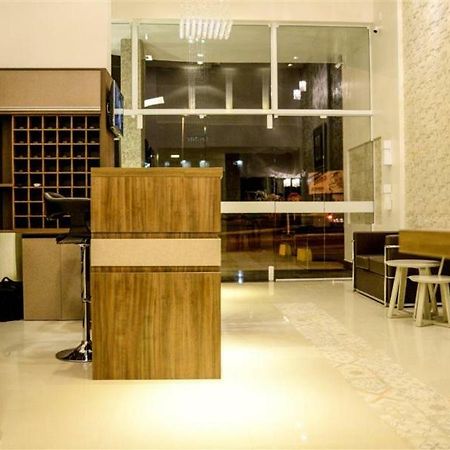 Grand Cafe Hotel Manhuacu Dış mekan fotoğraf