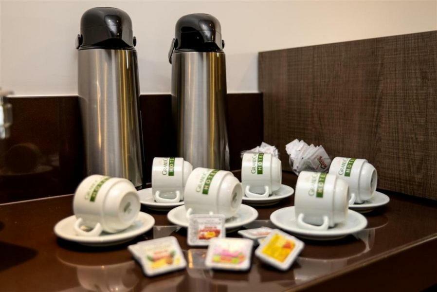 Grand Cafe Hotel Manhuacu Dış mekan fotoğraf