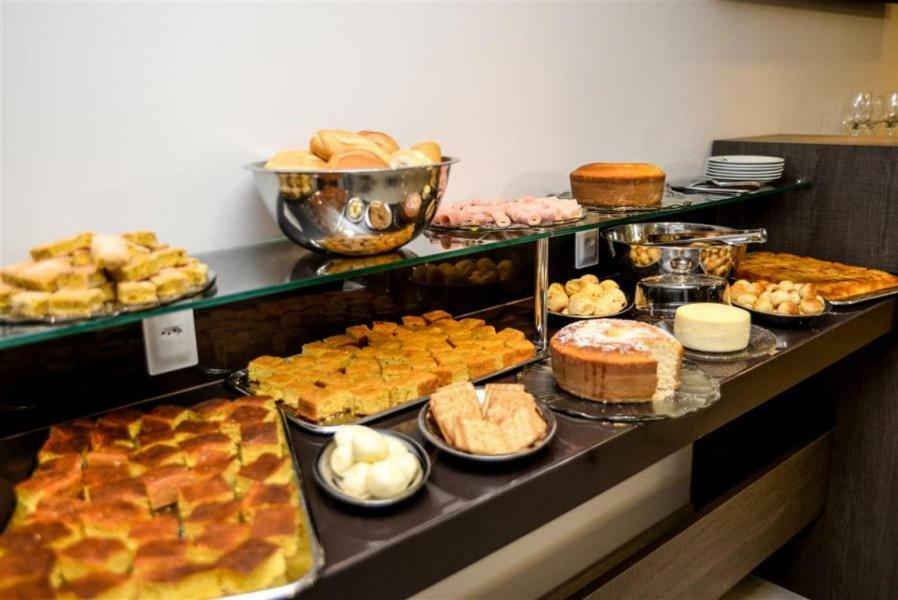 Grand Cafe Hotel Manhuacu Dış mekan fotoğraf